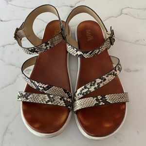MIA Snakeskin sandals size 8